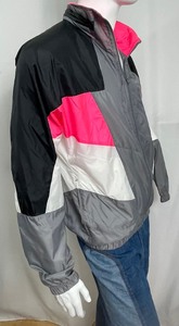 lot 132 image: Vintage Nike Windbreaker Jacket  Coat