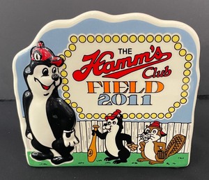 lot 172 image: 2011 Hamms Beer Commemorative Porcelain Plaque