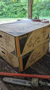 lot 196 image: Lot of 12 NEW recessed can lights