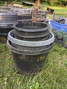 lot 135 image: Lot of 7 Assorted Nursery Pots