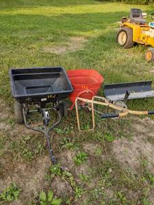lot 152 image: Lot of 2 fertilizer spreaders. 1 pull behind spreader &  1 push spreader
