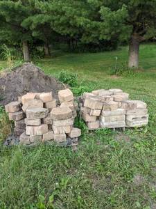 lot 160 image: Garden Wall Retaining Wall Block