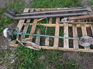 lot 172 image: Gas Brush Cutter w 10 inch blade