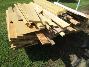 lot 12 image: Balusters