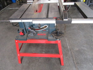 lot 15 image: Bosch 4000 Table Saw
