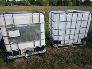 lot 34 image: Cube Tank Storage