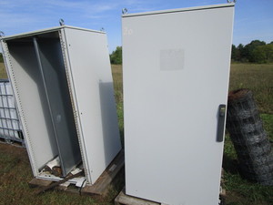 lot 37 image: Server Cabinets
