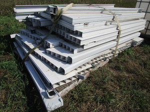 lot 38 image: Garden Shed