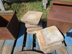 lot 56 image: Weight Buckets & Weights