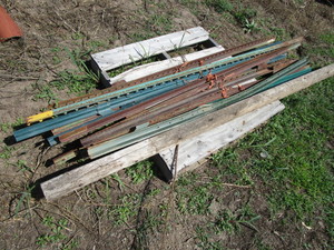 lot 49 image: Fence Posts