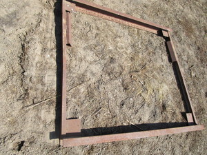 lot 72 image: Drag Frame