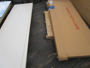 lot 91 image: Closet Doors