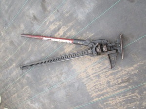 lot 101 image: Handi Man Jack