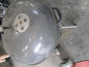 lot 122 image: Weber Charcoal Grill