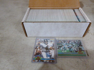 lot 32 image: 1991 Stadium Club Football Card Set