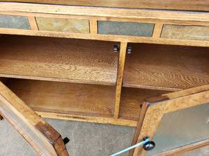 lot 162 image: Decorative TV  Media Stand