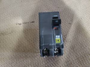 lot 192 image: 40 Amp Circuit Breaker