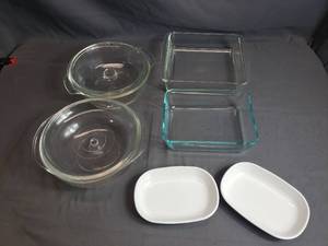 lot 118 image: Baking Dishes - Some Pyrex