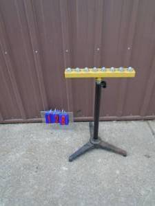 lot 128 image: Adjustable ball roller stand. As shown.