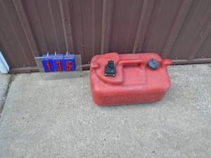 lot 135 image: 1 plastic outboard motor tank. As shown.