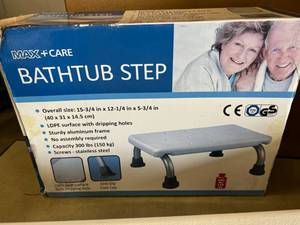 lot 20 image: New Open Boxes Maxcare Bathtub Step and Invacare Raised Toilet Seat