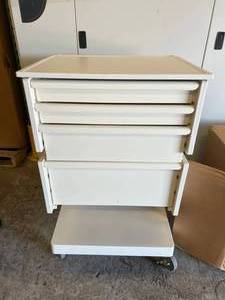 lot 37 image: $$$ Herman Miller Milcare&nbspCoStruc&nbspL 4 Movable Modular Drawers Storage Cart Plus Box Of Extra Drawers - Great Condition