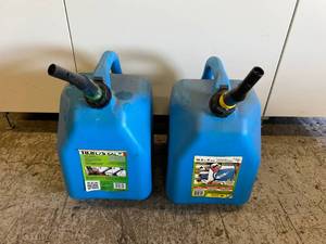 lot 52 image: Lot of 2 Scepter 18.8L Gas Fuel Containers