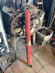 lot 7 image: Vintage Yoke