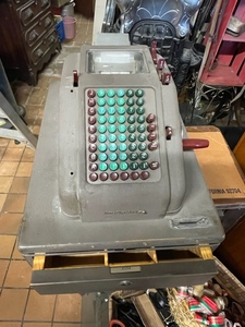 lot 48 image: Smith-Corona Cash Register