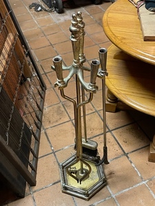 lot 86 image: Fireplace Tool Set