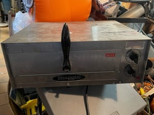 lot 94 image: Pizza Oven