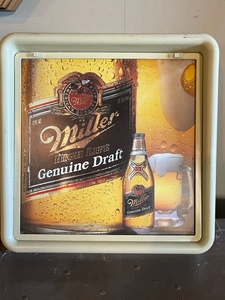 lot 107 image: Miller Genuine Draft Lighted Sign