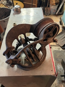 lot 132 image: Louden Hay Trolley