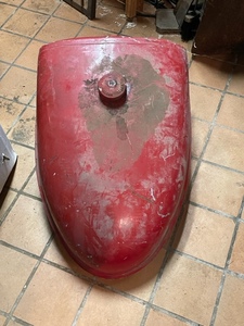lot 156 image: Tractor Gas Tank
