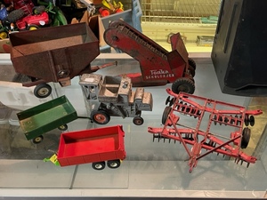 lot 158 image: Tonka Toys and More