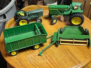 lot 160 image: John Deere Toys