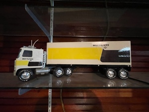 lot 169 image: Nylint Wix Filters Semi Tractor Trailer