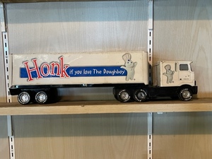 lot 181 image: Nylint Pilsbury Doughboy Toy Semi Truck