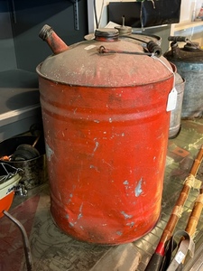 lot 194 image: Gas Can