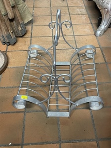 lot 201 image: Metal Wood Holder Rack