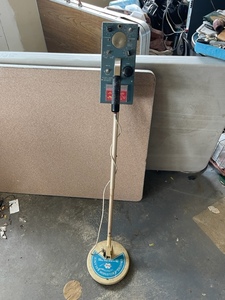 lot 247 image: Metal Detector