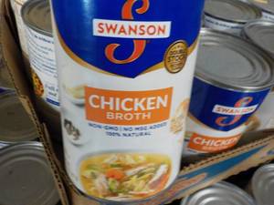 24 Pack 14.5 oz Cans Swansons Chic...