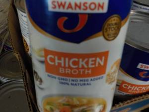 24 Pack 14.5 oz Cans Swansons Chic...
