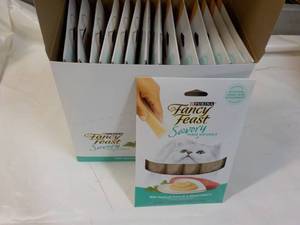 15 ct Purina Fancy Feast Savory Cat...
