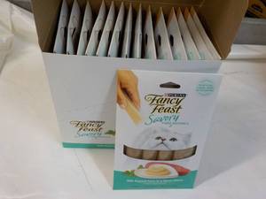 15 ct Purina Fancy Feast Savory Cat...