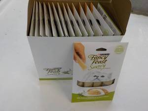 15 ct Purina Fancy Feast Savory Cat...