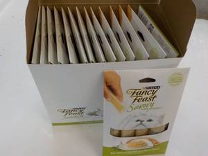 15 ct Purina Fancy Feast Savory Cat...