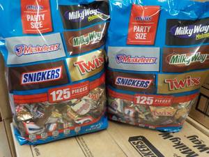 2 ct 35.25 oz Bags Minis Party Siz...