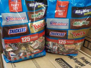 2 ct 35.25 oz Bags Minis Party Siz...