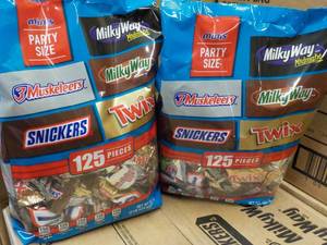 2 ct 35.25 oz Bags Minis Party Siz...